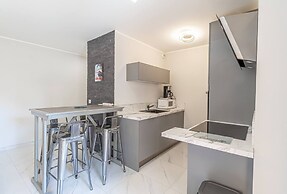 Beautiful Apartment With Pool Near Monaco