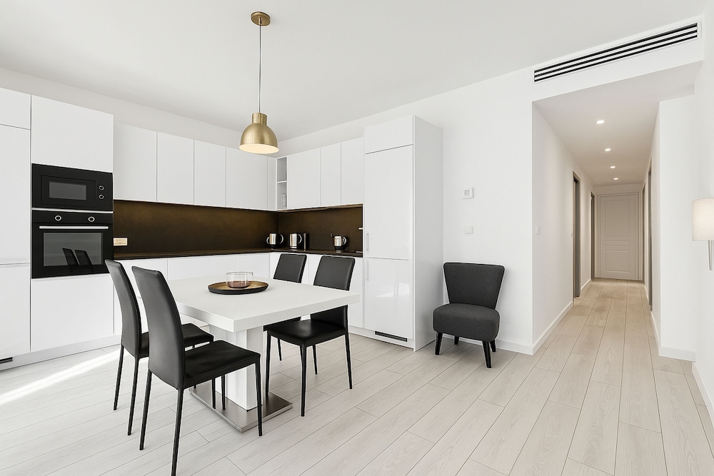 Stylish 3-bedroom Gem Steps From Monaco Spacious