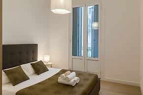 Stylish 3-bedroom Gem Steps From Monaco Spacious