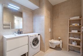Superb new 2-room Apartment -parking Border Monac