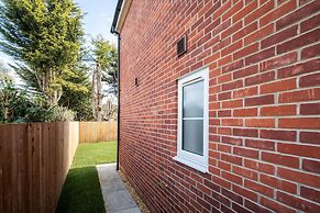 Perfect Booking Private Garden Large Parking