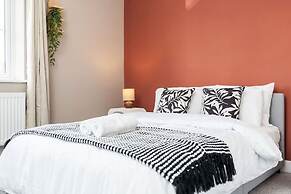 Perfect Booking Private Garden Large Parking