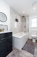 Perfect Booking Private Garden Large Parking