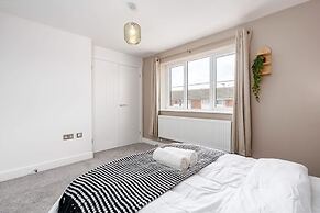 Perfect Booking Private Garden Large Parking