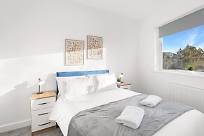Perfect Booking 5 min Drive to Blyth Beach