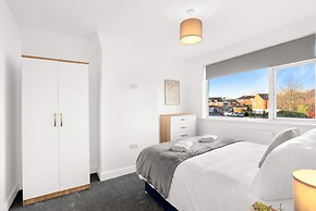 Perfect Booking 5 min Drive to Blyth Beach