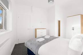 Perfect Booking 5 min Drive to Blyth Beach