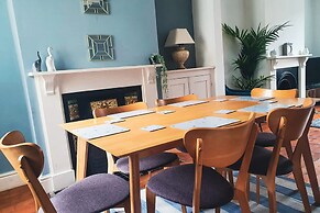 Cosy Reading Home - Superfast Wifi Private Garden