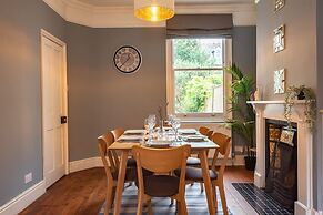 Cosy Reading Home - Superfast Wifi Private Garden