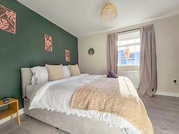 Perfect Booking 2 Bed Home in Merthyr Tydfil