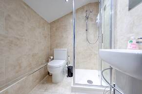 Ipswich City Centre Stay 2BR 2bath Flat for 6 Guests
