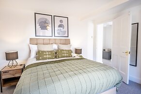 Gloucester Street Nest - 3BR Flat for 7 Guests