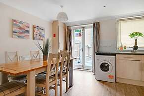 Harland Haven Spacious 4BR House in Ipswich