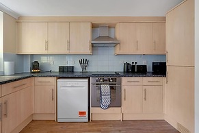 Harland Haven Spacious 4BR House in Ipswich