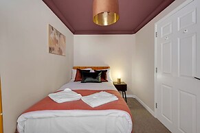 Harland Haven Spacious 4BR House in Ipswich