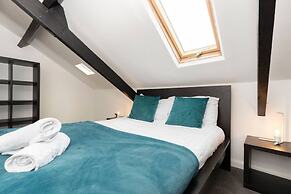 Spacious 4BR Home in Gateshead Sleeps 8 w Parking