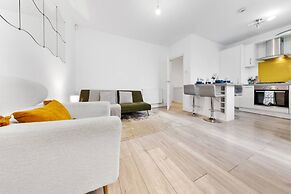 Powder Mill Retreat - 2BR Modern Flat for 4