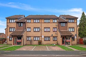 Cozy 1-bed Flat in Croydon Sleeps 4 - Free Parking