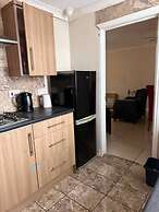 Spacious 3BR Haven in Tilbury With Free Parking