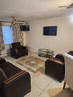 Spacious 3BR Haven in Tilbury With Free Parking