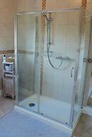 Spacious 3BR Home Retreat in Halifax Countryside