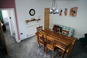 Spacious 3BR Home Retreat in Halifax Countryside