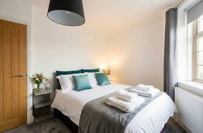 Spacious 3BR Home Retreat in Halifax Countryside
