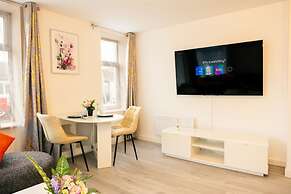 Stylish 3-bed Flat Near Cardiff City Centre Uni