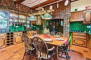 Spacious 220sqm House 10-min Dr City Ctr Heaton