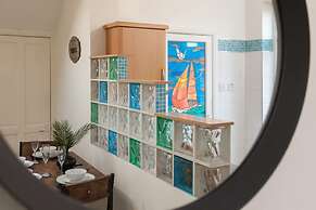 Spacious 220sqm House 10-min Dr City Ctr Heaton