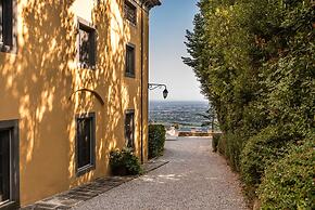 Panoramic Appartment With Garden