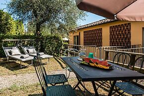 Panoramic Appartment With Garden