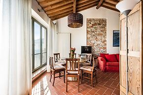 Panoramic Appartment With Garden