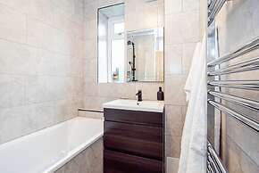 Spacious 2BR Flat Summertown Sleeps 7 5 Star