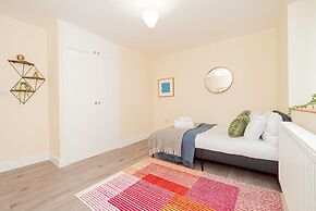 Spacious 2BR Flat Summertown Sleeps 7 5 Star