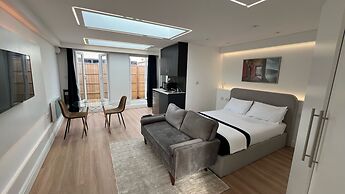 Harrow Boutique Suites and Rooms