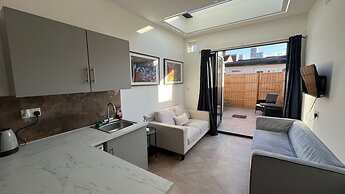 Harrow Boutique Suites and Rooms