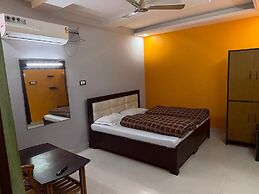 Hotel Shaurya