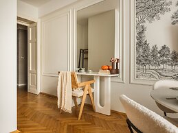 Fragola Apartments Florian Gate