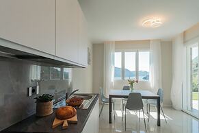 Villa Caterina–Lake View Terrace and Garden