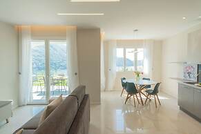 Villa Caterina–Lake View Terrace and Garden