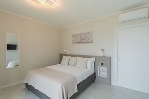 Villa Caterina–Lake View Terrace and Garden