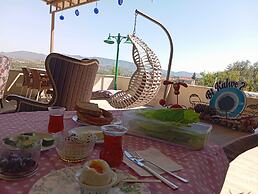 W Antic Pansiyon