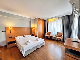 A.EMRELİ OTEL