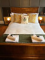 Regal Rooms