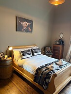 Regal Rooms