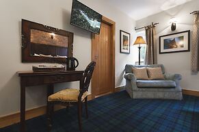 Lyth Valley - X6 Bed Country House Ridgestone