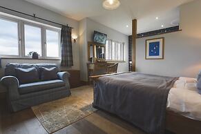 Lyth Valley - X6 Bed Country House Ridgestone