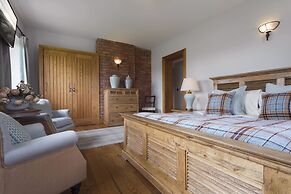 Lyth Valley - X6 Bed Country House Ridgestone