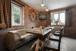 Lyth Valley - X6 Bed Country House Ridgestone
